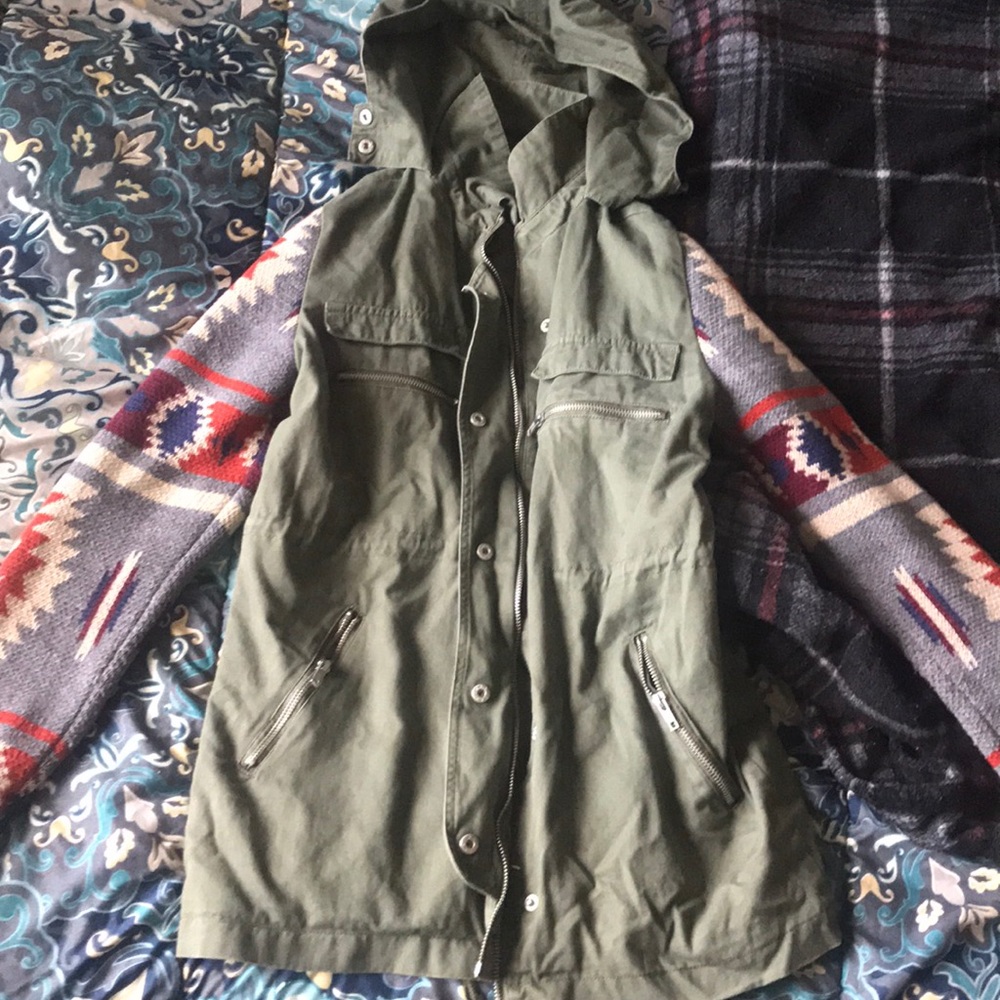 Women’s size small zip jacket